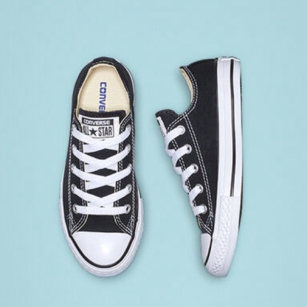 Converse Youth Chuck Taylor All Star Sneaker - Picture 2 of 8